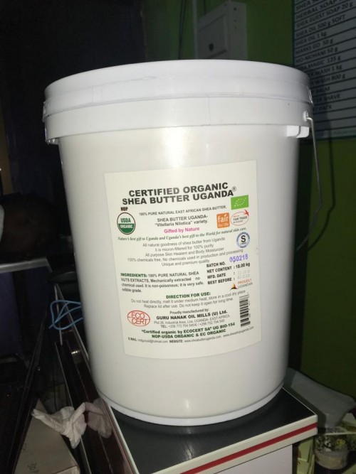 Organic shea butter (Vitellaria Nilotica)