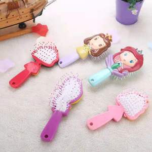 Factory direct selling products cartoon plastic comb with low price