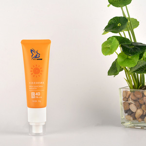 Guangzhou Hot Outdoor Ultraviolet light Moisturizing Sunscreen