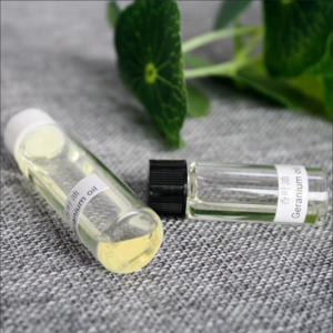 Y1053 Natural and pure Geranium oil For Perfume Cosmetic Daily Fragrance And Flavor