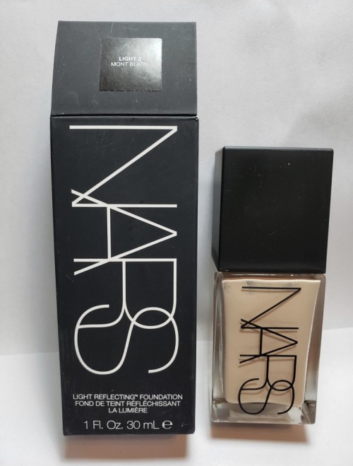 Nars Light Reflecting Foundation Light 2 Mont Blanc