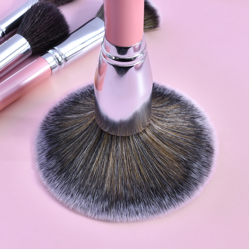 Luxury Custom Logo Vegan Face Makeup Brush Set with Pink Silver Wood Handle Synthetic Hair Concealer Ready