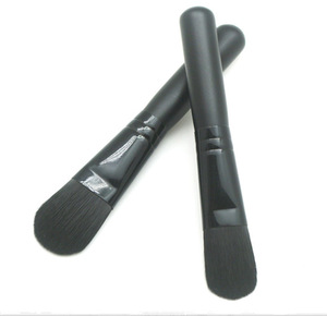 Black wooden taklon brushes for makeup face mask makeup brushes manufacturers china