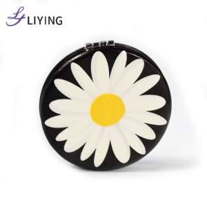 Portable Daisy Design Travel Compact Cosmetic Mirror