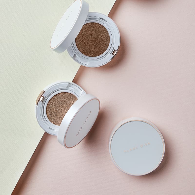 BLANC DIVA GLEAM COVERAGE CUSHION SKIN CARE MAKE UP RECOVERAGE
