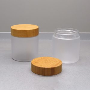 eco friendly plastic cosmetic container with bamboo cover for skincare products