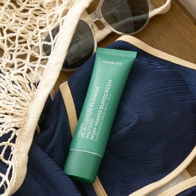[KIWIGLOW] Vegan Jeju Lotus Flower Watery Non-nano Sunscreen 50ml