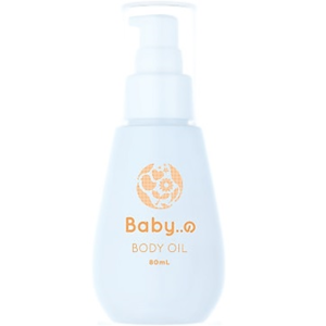Natural cosmetics moisturize skin-friendly baby oil