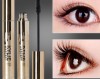 Eyelashes look denser and longer without taking off makeup mascara