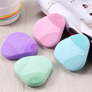 2021 Silicone Facial Cleansing Brush Ultrasonic Face IPX7 Waterproof Facial Cleansing Spin Brush Facial Cleansing Brush Steame