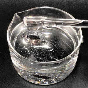 dimethicone Low viscosity silicone oil based makeup products
