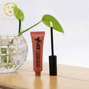 Lip gloss tube packaging customized plastic cosmetic tube with lip balm brush