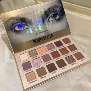 BEAUTY GLAZED perfect 18 Colors  Matte Shimmer Glitter Pigment Easy to Wear Eyeshadow Palette
