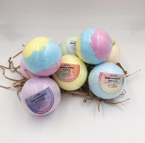 OEM /ODM Bath Bombs Gift Set 6 Essential Oil Handmade Spa Fizzies Bath Bomb Press