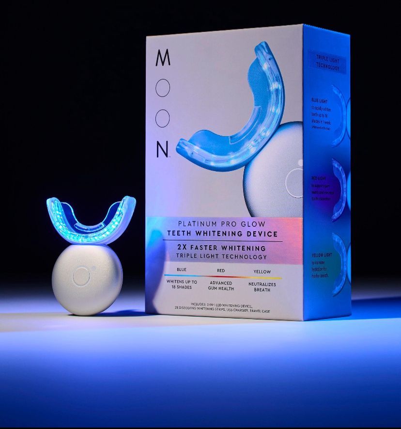 Moon teeth whitening kit with wireless led light