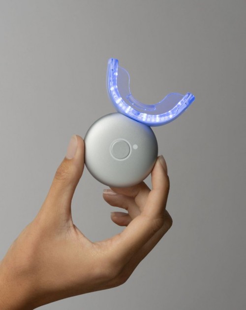 Moon teeth whitening kit with wireless led light