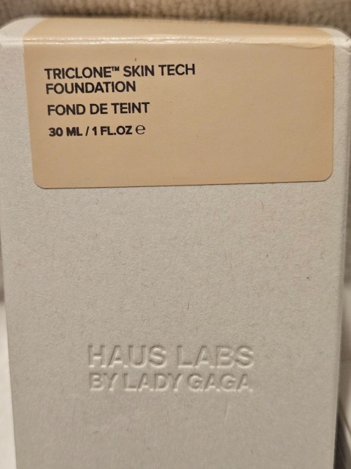 HAUS LABS BY LADY GAGA  Triclone Skin Tech Medium Coverage Foundation with Fermented Arnica
