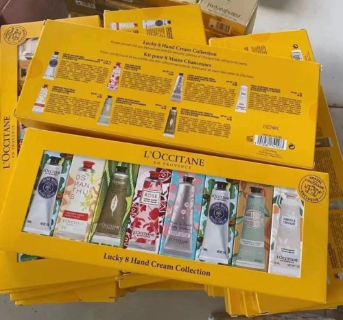 L'Occitane Lucky 8 Hand Cream Collection (8x30ml)