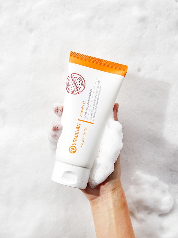 Dermahan Vitamin C Whitening Cleansing Foam 150ml