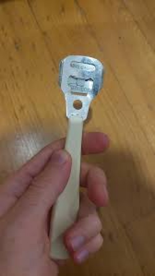 Plastic handle Foot Corn cutter