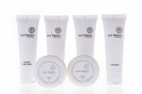 Hot Sale General Use Hotel Amenities Sets Customized Hotel Toiletries Hotel Amenities Bathroom Supplier