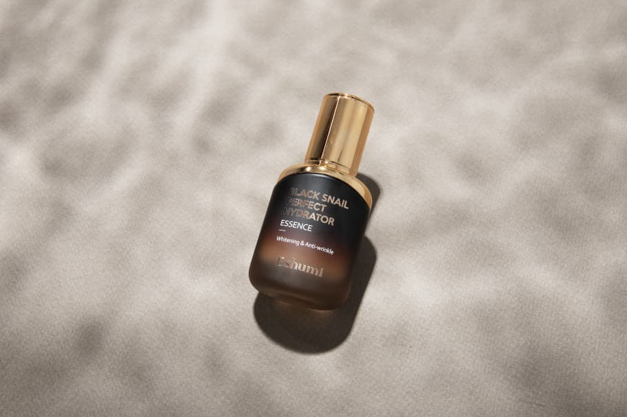 Eshumi Black Snail Perfect Hydrator Essence