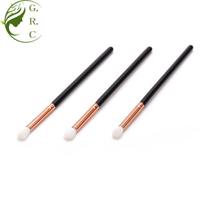 Free sample top nylon hair small cosmetic eyeshadow brush and applicator