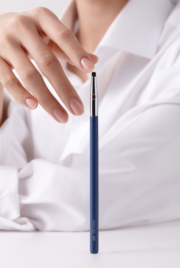 MYAURA 533 Pointed Shadow Brush  