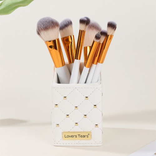 12-barrel makeup brush set for loose powder, blush, eyeshadow, contouring and foundation, a beauty tool