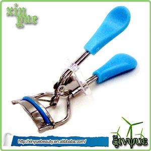 Colorful plastic handle eyelash curler with silver metal part