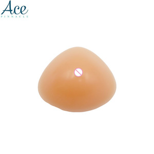 300g Artificial realistic triangle silicone breast