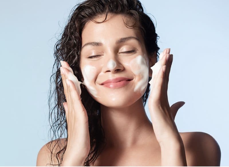 Hyaluronic acid foam  cleansing