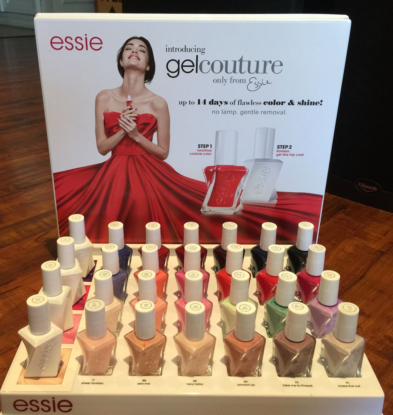 Essie Gel Couture Long-Lasting Nail Polish, Vegan, Clear, Shiny Top Coat, 0.46 Fl Oz