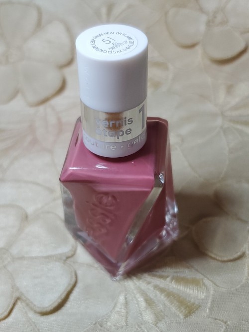 Essie Gel Couture Long-Lasting Nail Polish, Vegan, Clear, Shiny Top Coat, 0.46 Fl Oz