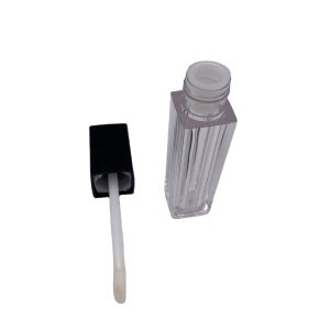 5g Transparent lip gloss tube with brush cap