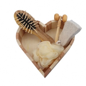Promotional wood heart box 5pcs  bath accessory set, Loofah Brush /comb Wooden box spa set /Bath Gift Set