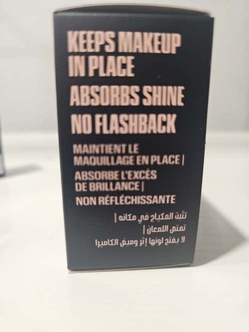 Huda Beauty Easy Bake Loose Baking & Setting Powder 20g