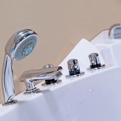 Hot Selling TUV Ce Approved Luxury Whirlpool Bathtub (TLP-632)