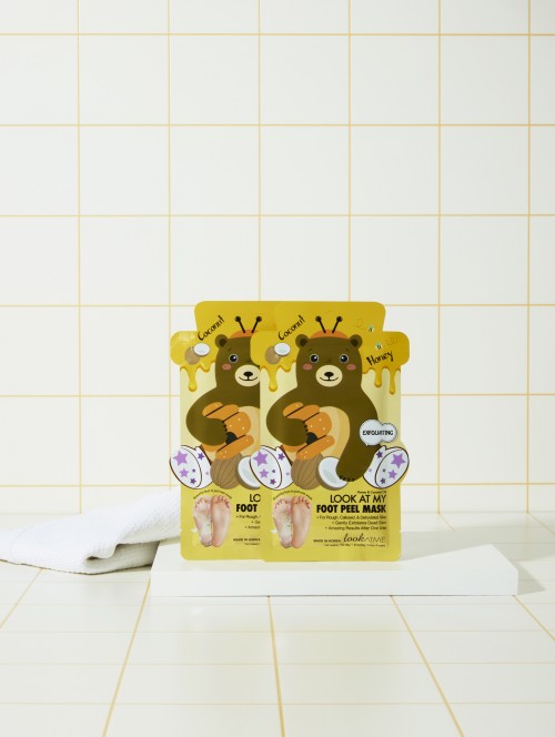 lookATME LOOK AT MY FOOT PEEL MASK BEAR