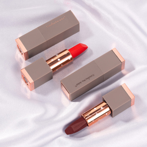 Hot Sale Factory Wholesales Multicolor Long-lasting Moisturizing Customized Logo High Quality Vagan Halal Organic Matte Lipstick