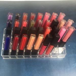 Lipgloss Vendor Custom Private Label Moisturizing Lipgloss High Shine Lipgloss Pearlcent with shimmer