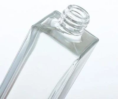 Luxury Manufacturer Square Thicken Bottom Cosmetic Glass Perfume Bottle with Lids