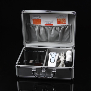 Portable boxy skin and hair analyser