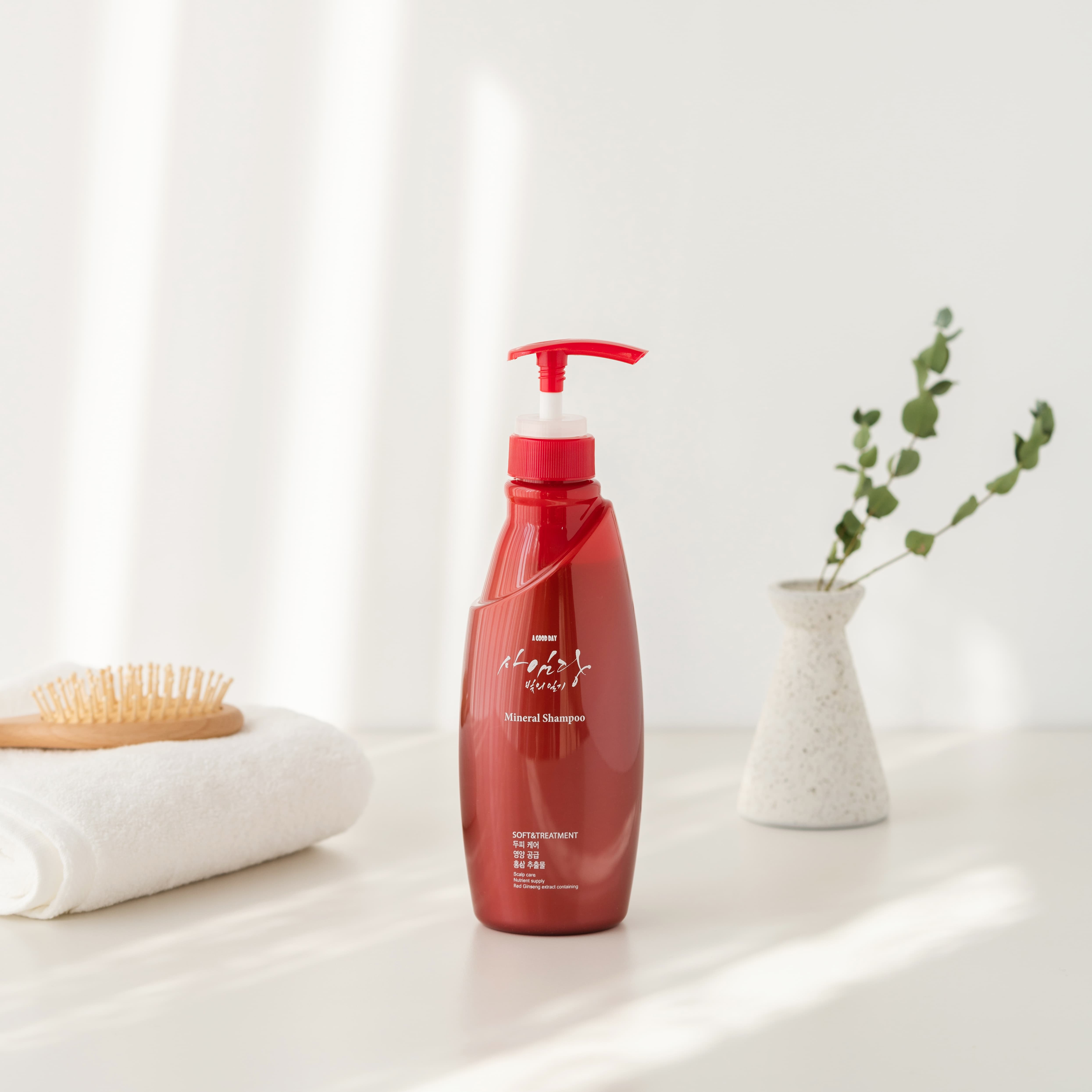 Saimdang Korean Shampoo Oriental Ginseng Herbal Hair Shampoo for Antihairloss Hair Growth 500ml