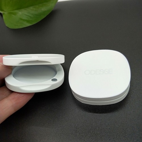 Customized Electroplating White Color Zinc Alloy Flip-top Magnetic Makeup Foundation Case Balm Box
