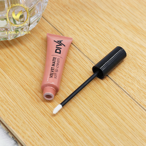 Lip gloss tube packaging customized plastic cosmetic tube with lip balm brush