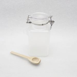 Plastic empty 100ml 200ml 300ml 500ml massage cream jar with spoon MBSJ-016C