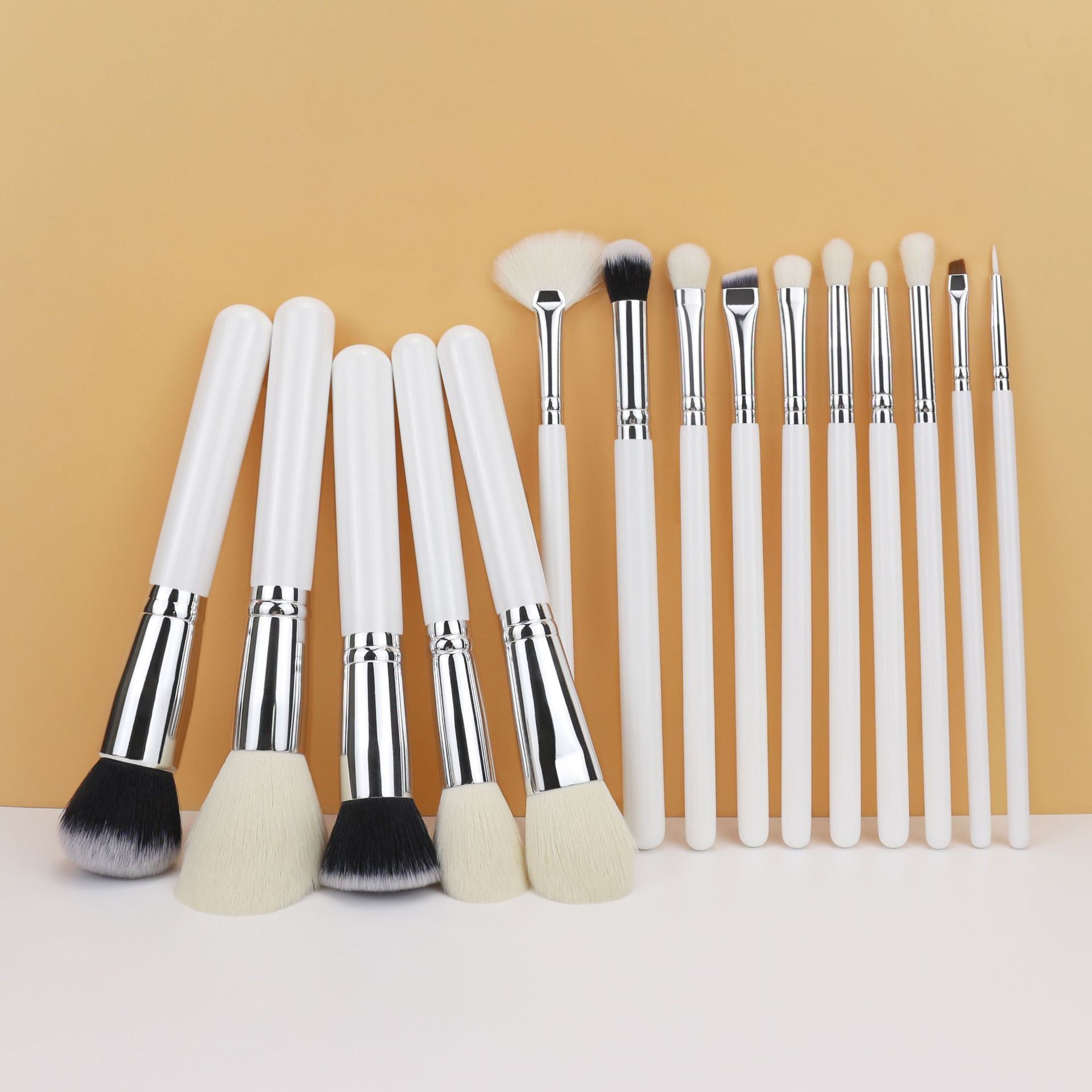 OEM High Quality 15Pcs Makeup Brush Set