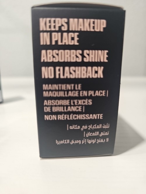 Huda Beauty Easy Bake Loose Baking & Setting Powder 20g