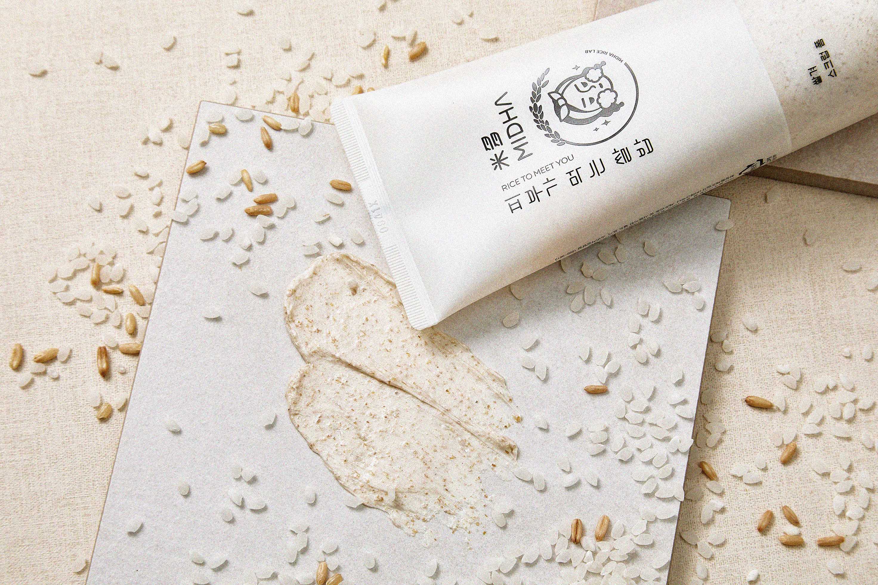 MIDHA Rice bran Scrub foam 